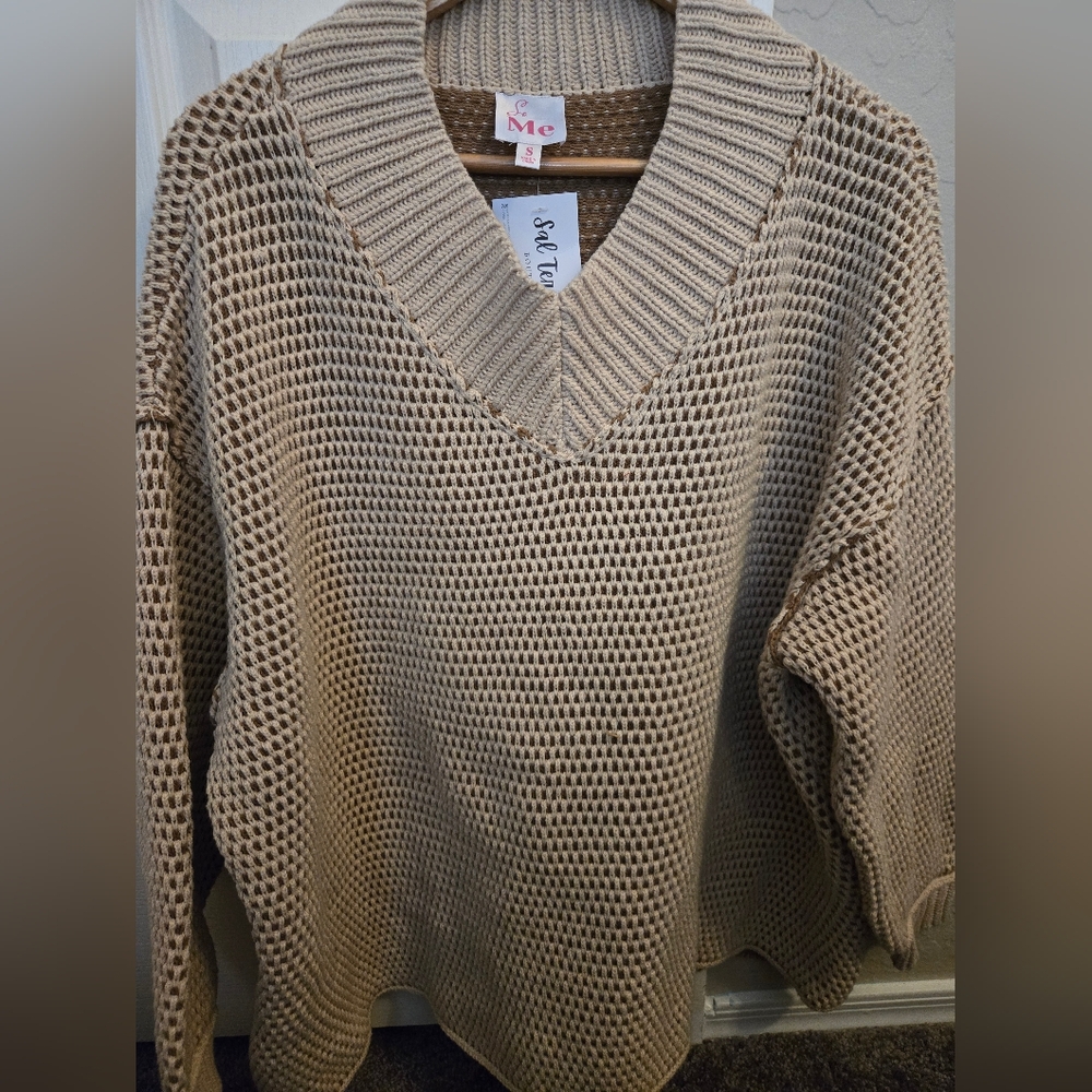 NWT Textured sweater